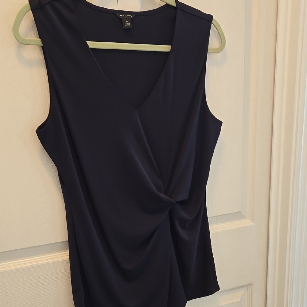 Ann Taylor Women's Navy Blue Sleeveless Top